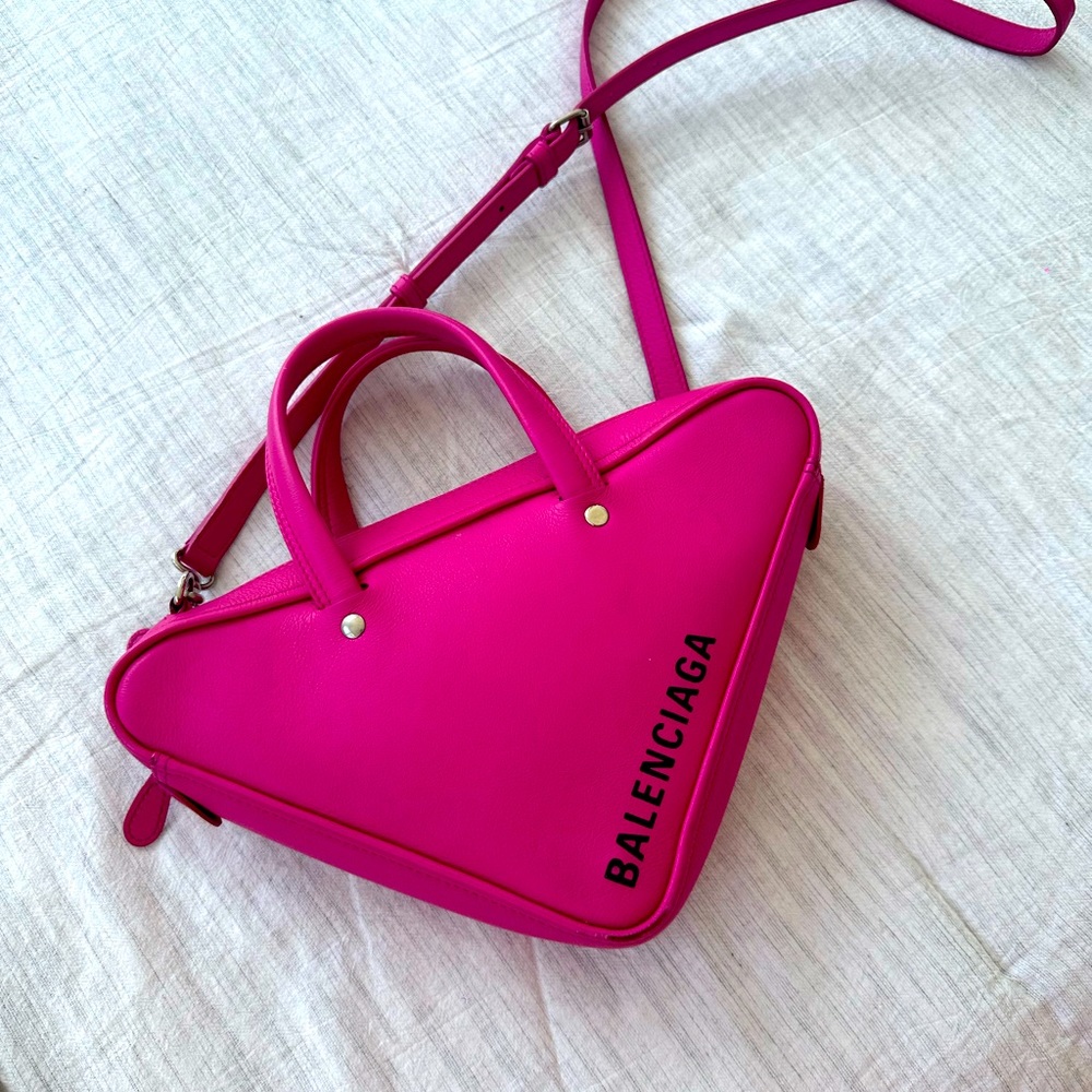 AUTHENTIC: BALENCIAGA BAG